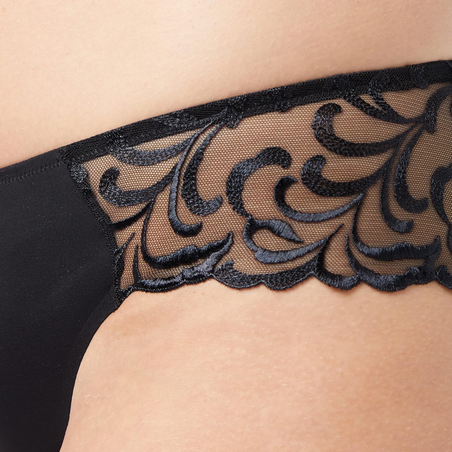 Detalle de Culotte tai Triumph Modern Finesse