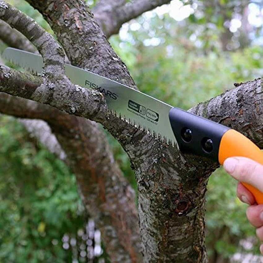 Detalle 2 de Fiskars SW84 Sierra para madera 33 cm 🪚