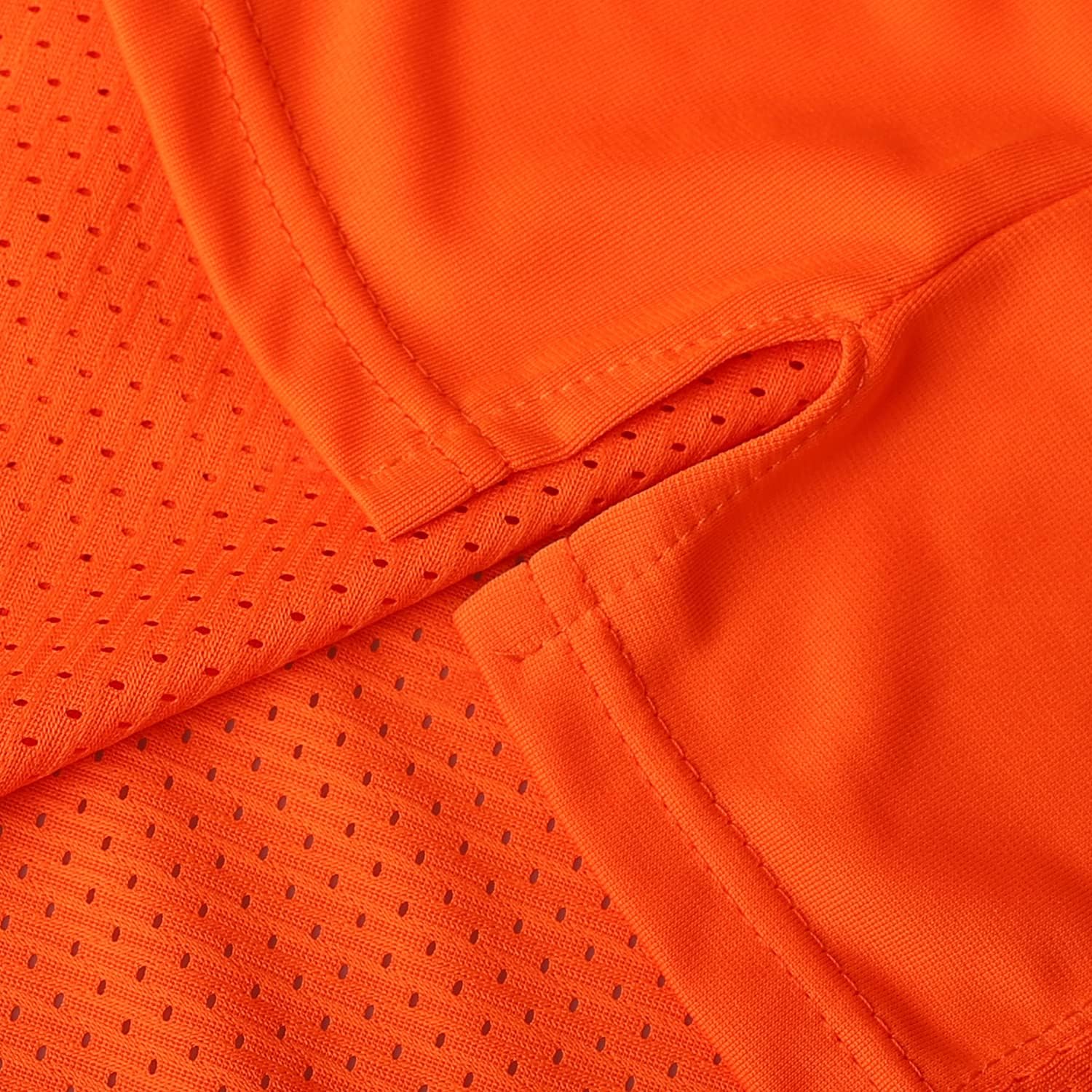 Detalle de Phoneutrix Bobby Boucher #9 “The Waterboy” Mud Dogs football-style jersey (polyester mesh)