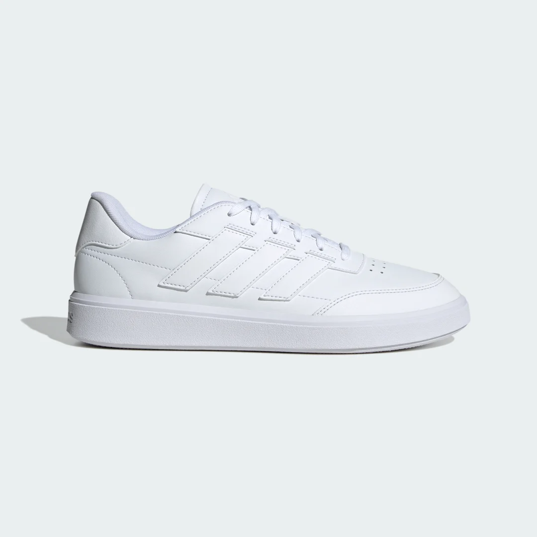 Detalle de Zapatilla Courtblock - Estilo y comodidad para tus pasos