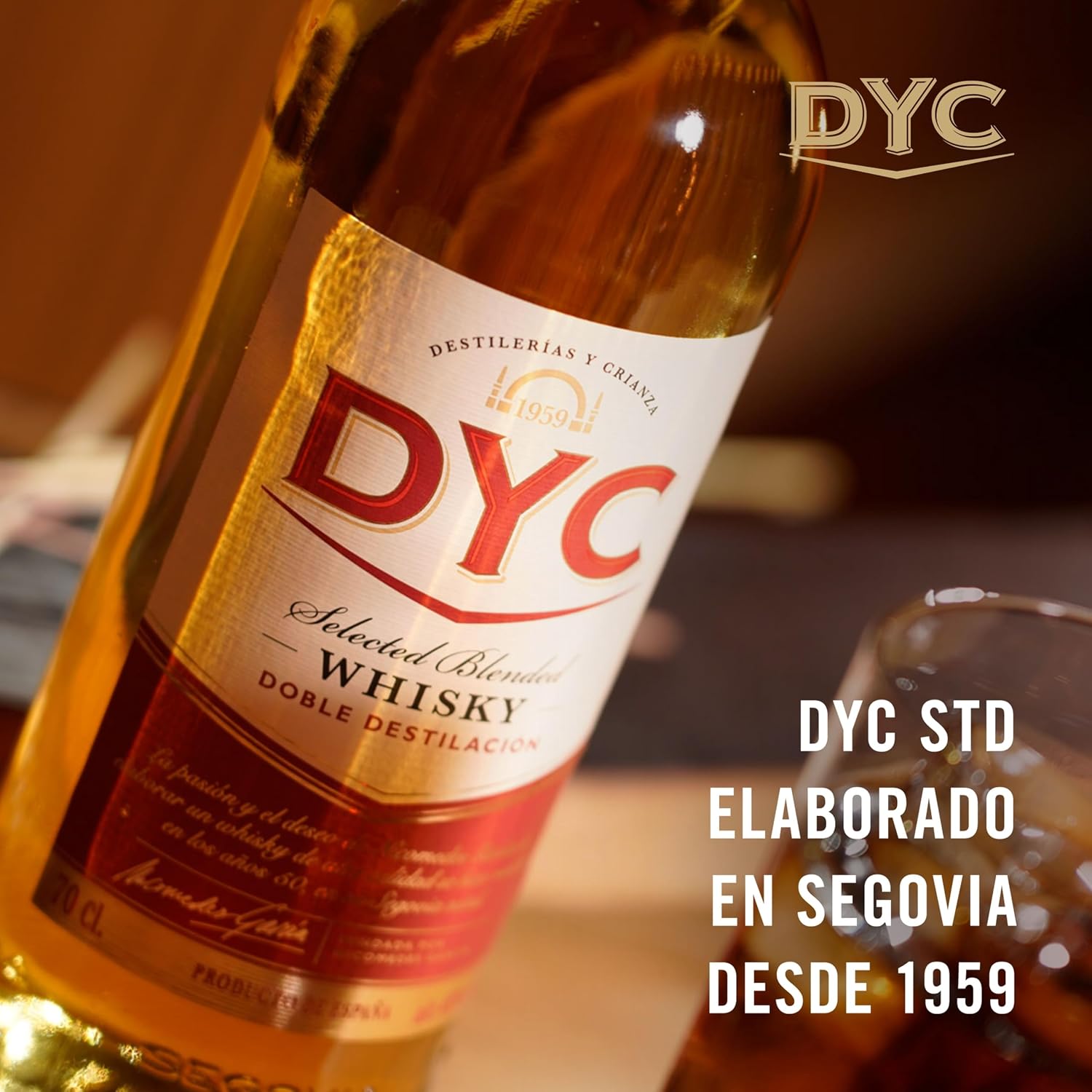 Detalle de DYC Whisky Blended Doble Destilación 1.5L 🥃