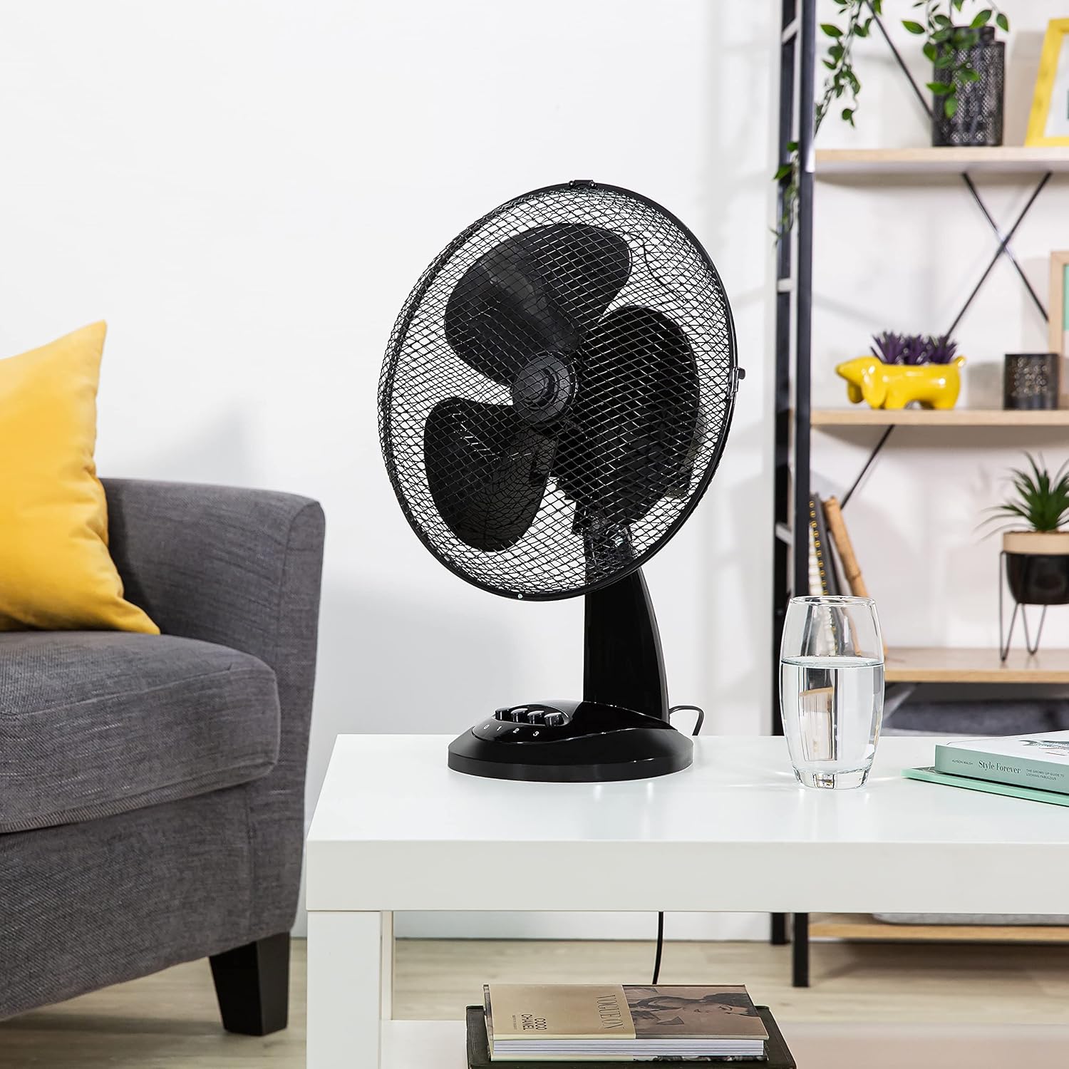 Thumbnail 3 de Zanussi ZNPDF1221B 12-inch portable desk fan (black) with 3 speed settings