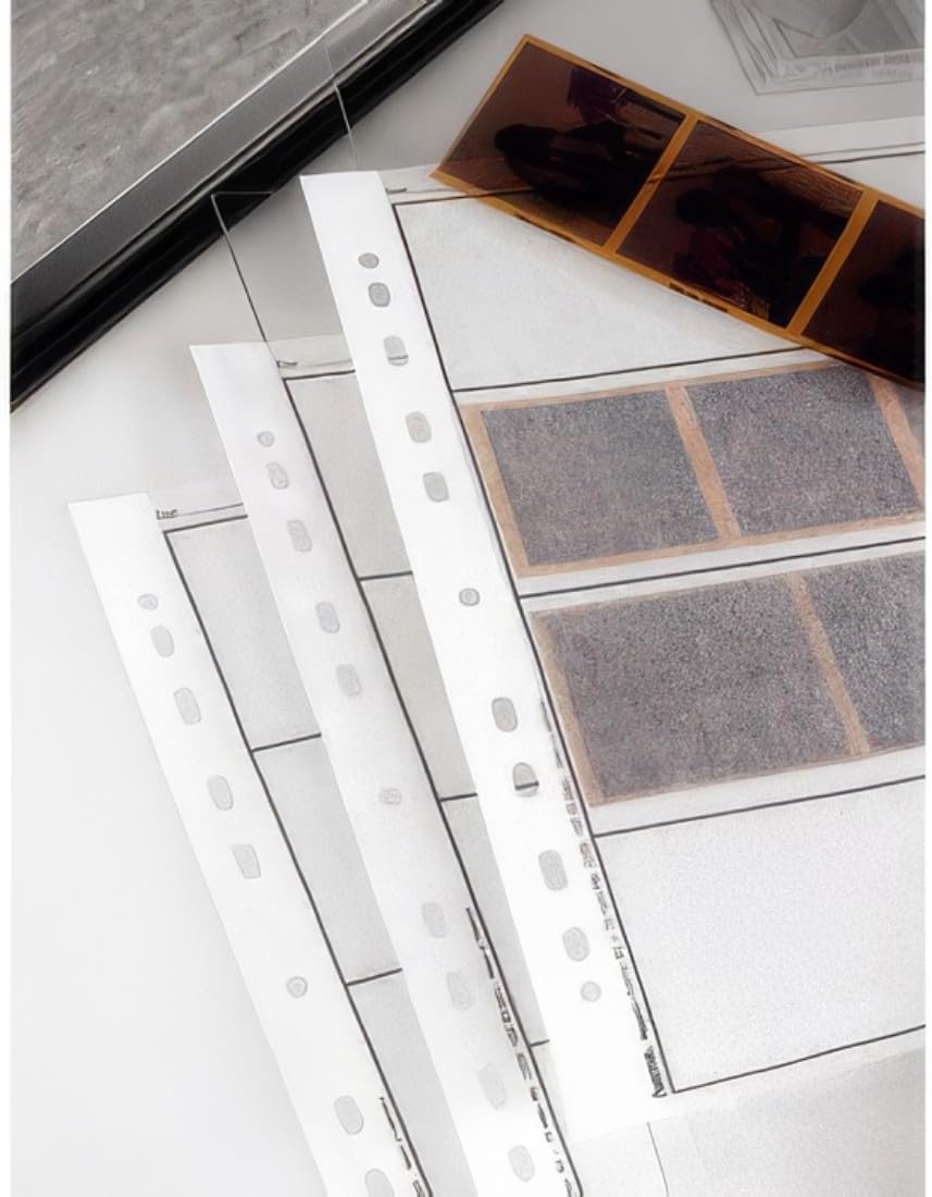 Detalle 2 de Hama negative file storage sleeves for 4 strips (6x7 cm or 6x9 cm frames), 100-pack, glassine