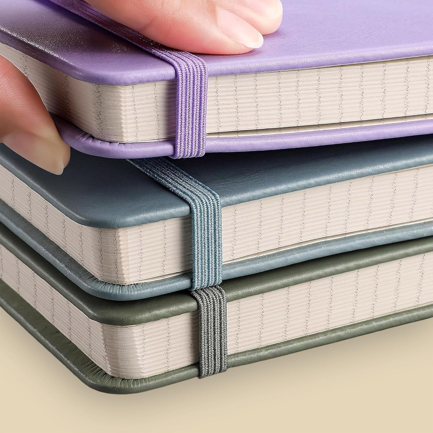 Thumbnail 6 de PYNEX Notizbuch A5 Kariert – Hardcover, 192 Blatt, 100GSM, Seeblau