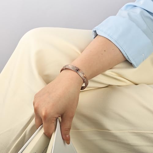 Detalle de MagEnergy 99.99% Pure Copper Magnetic Bracelet for Women, Adjustable Cuff
