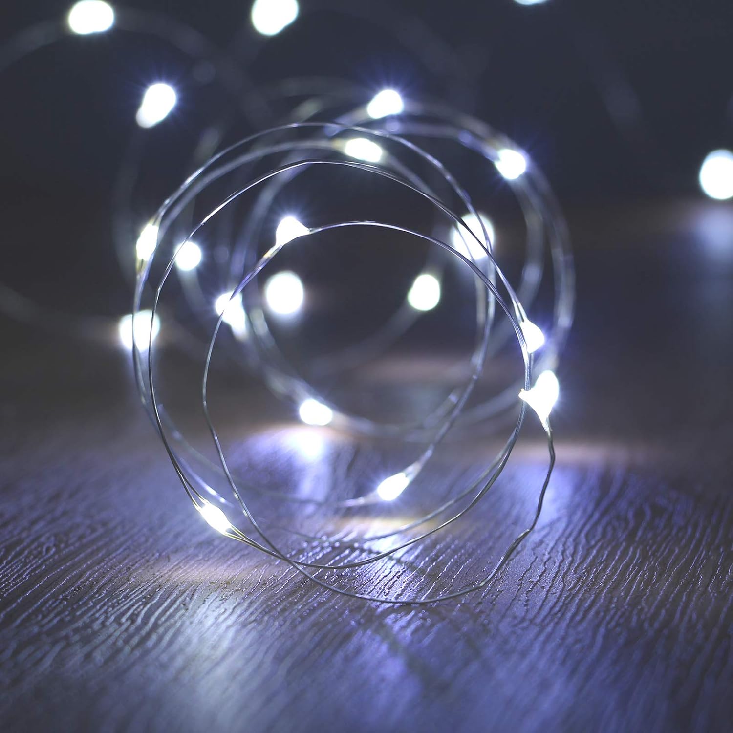 Detalle de Tasodin 16.4 ft LED Fairy Lights, 50 Cool-White Lights on Flexible Copper Wire