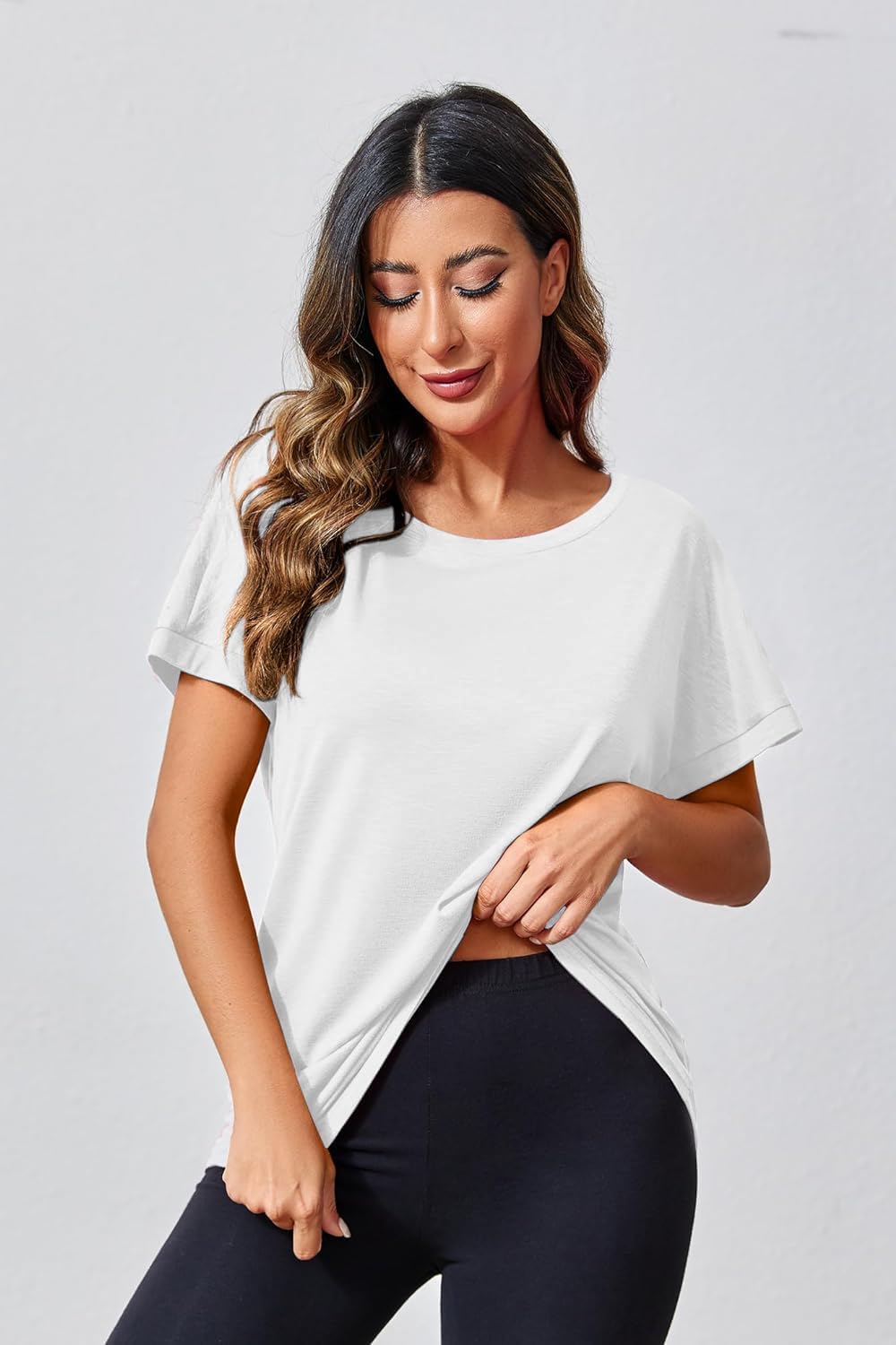Thumbnail 1 de Fisoew Women's Open Back Short Sleeve Sports Tee