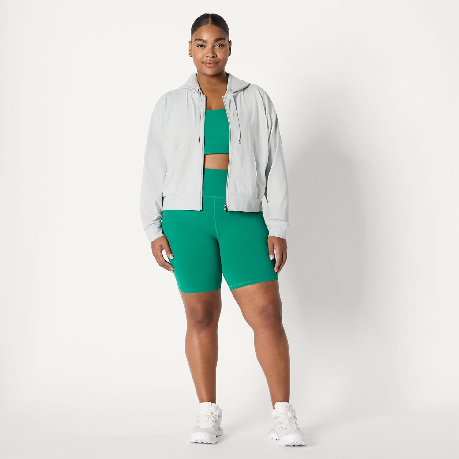 Thumbnail 6 de Amazon Essentials Damen Athletischer weicher Funktions-Trainings-Hoodie (kurzgeschnitten)