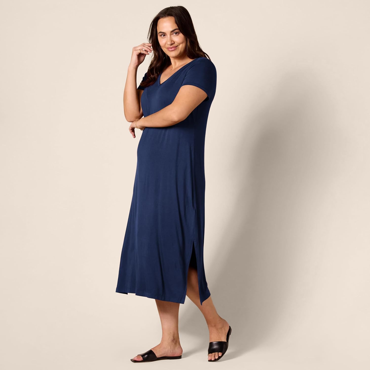 Thumbnail 6 de Amazon Essentials Damen Kurzarm-Jersey-Kleid mit V-Ausschnitt (mittellang)