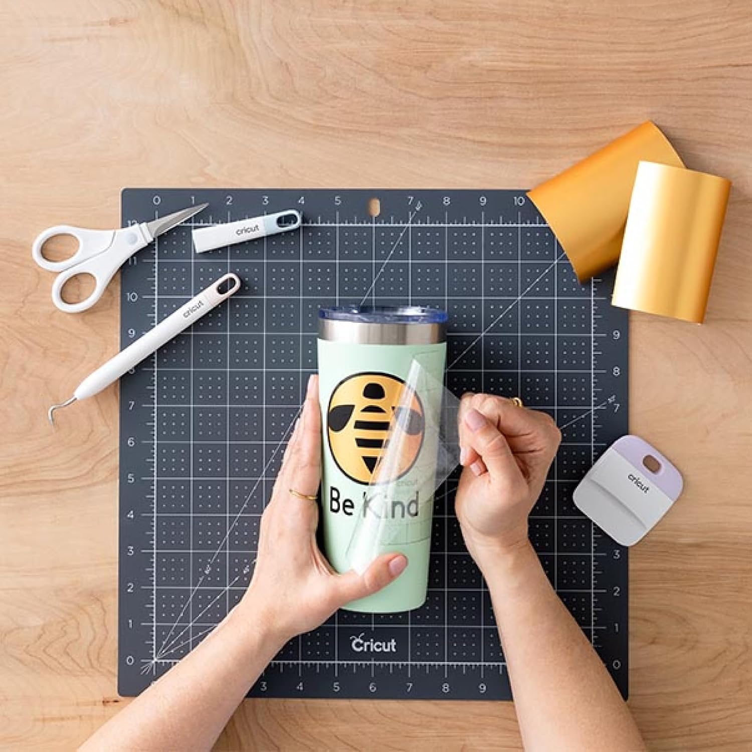 Detalle 2 de Cricut Explore/Maker StandardGrip nastro di trasferimento 30×120 cm ✂
