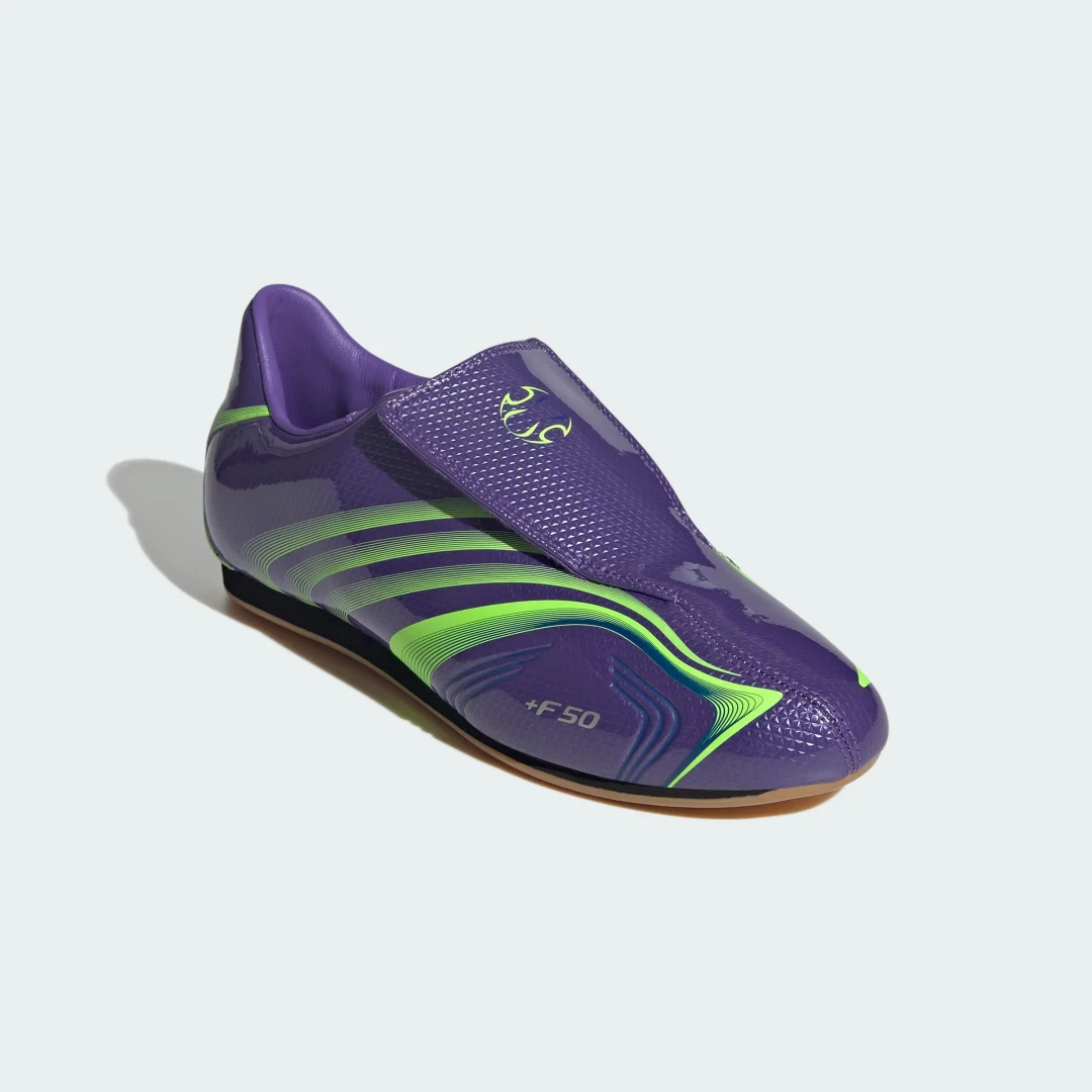 Detalle 2 de Zapatilla Taekwondo F50 de Adidas – color violeta