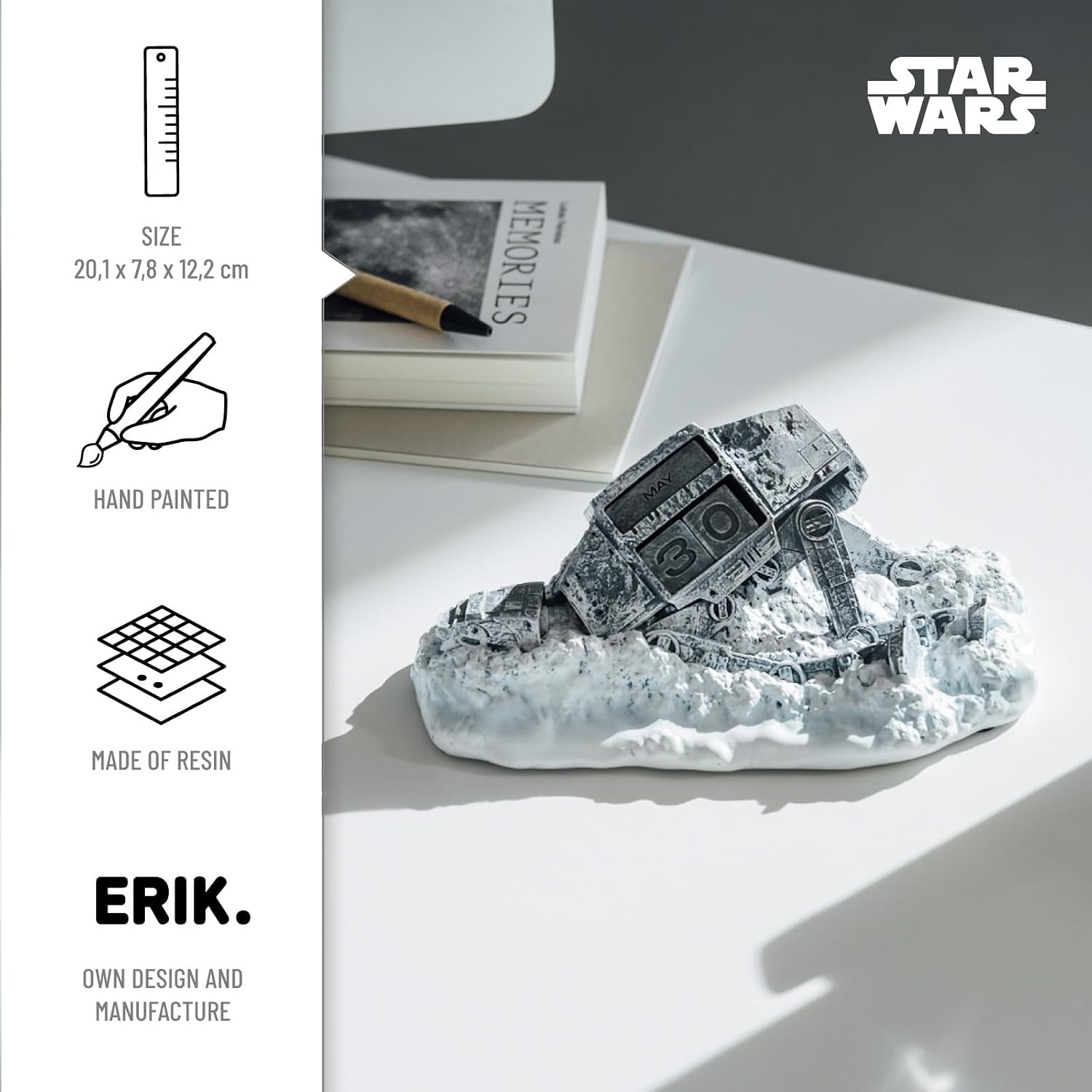 Detalle de Grupo Erik Perpetual Calendar – Star Wars AT-AT Desk Calendar