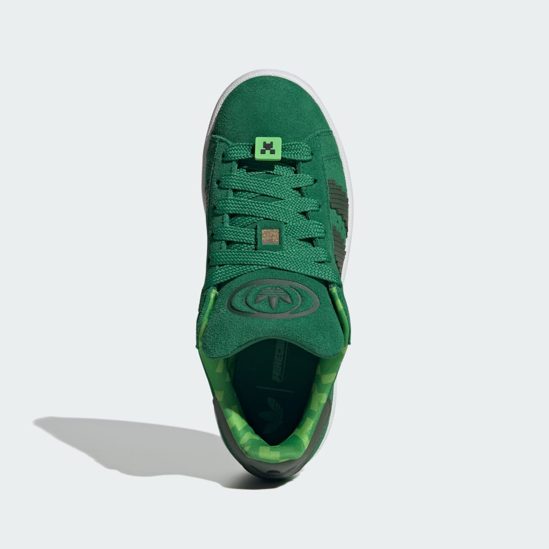 Detalle de Adidas Campus 00s x Minecraft: zapatilla verde para fans de Minecraft