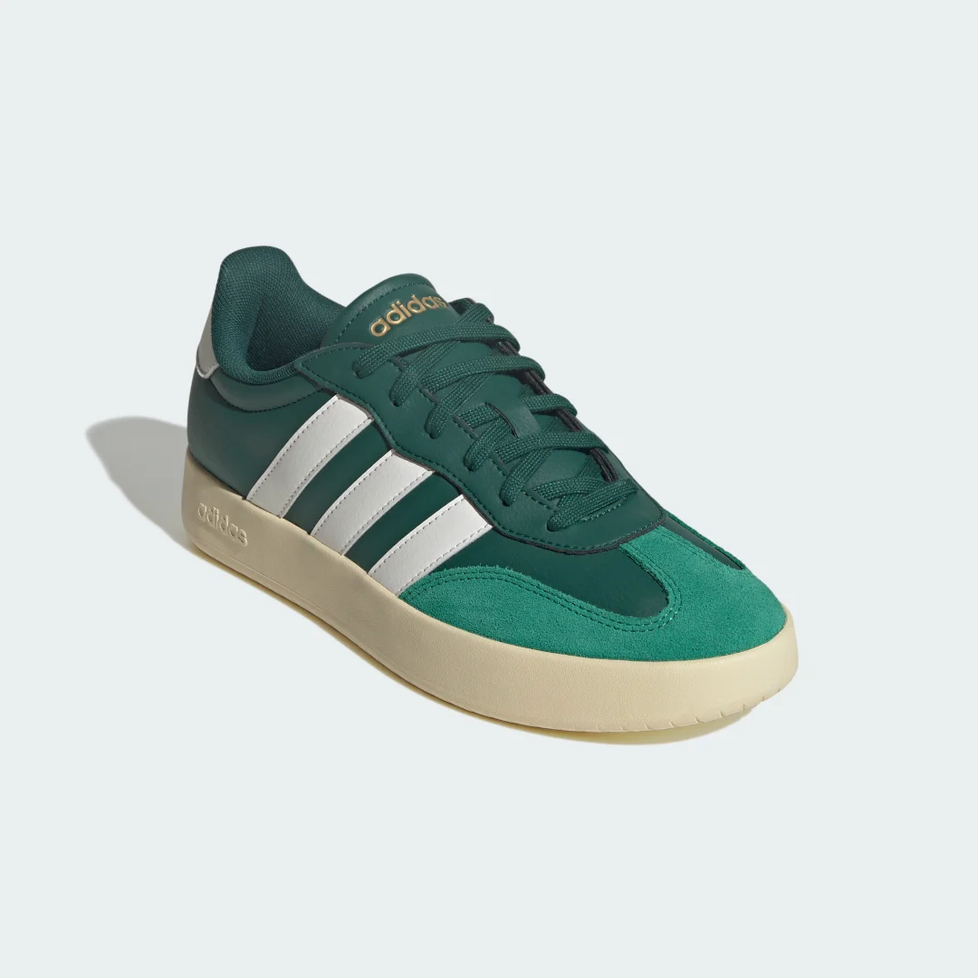 Detalle 2 de Zapatilla Barreda de Adidas: verde, cómoda y lista para caminar tu día