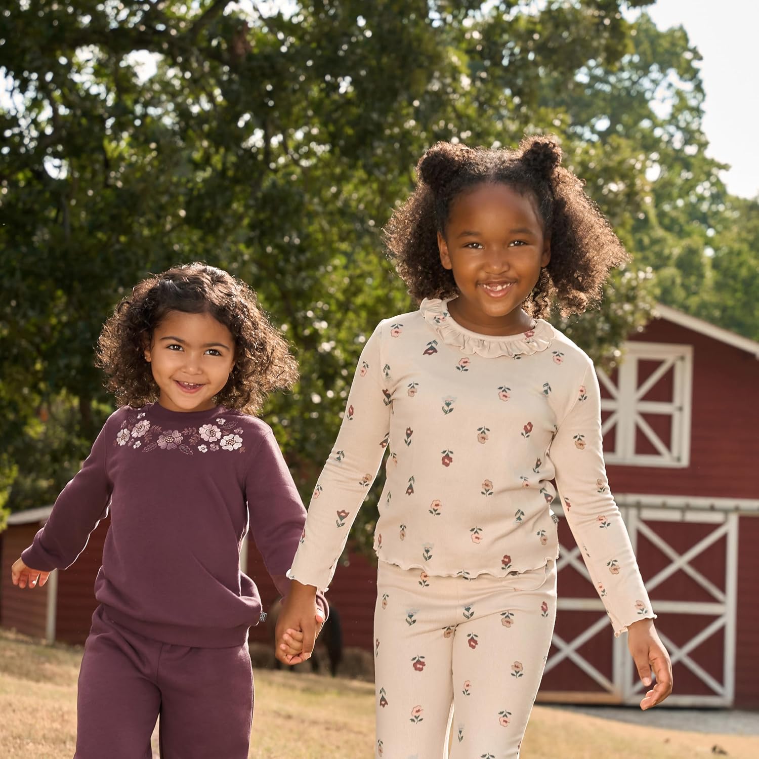 Detalle de Modern Moments by Gerber Toddler Sweatshirt and Jogger Set 3T