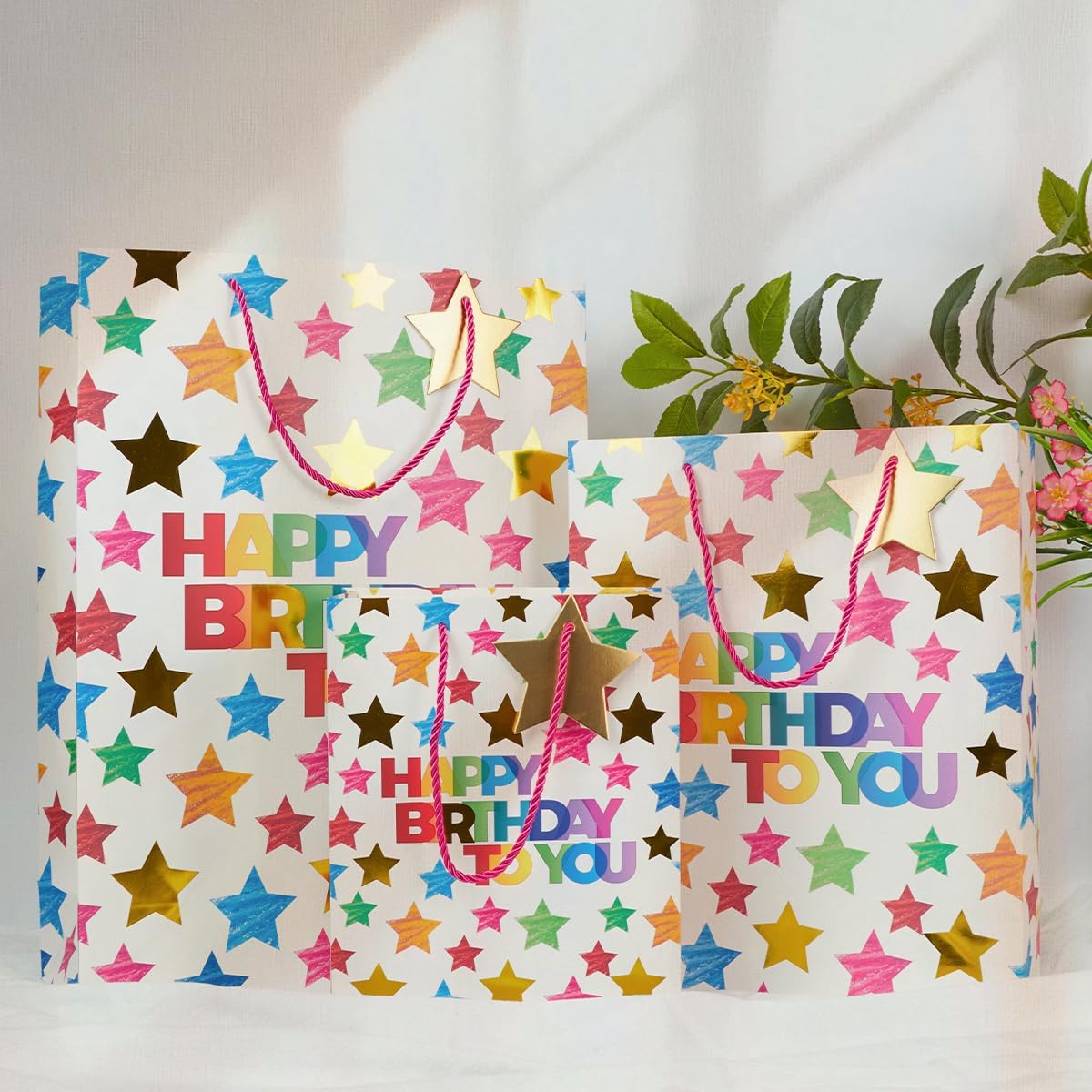 Thumbnail 6 de Happy Birthday Gift Bag Bulk: 3 Assorted Sized Gift Bags with Handles and Tags (White)