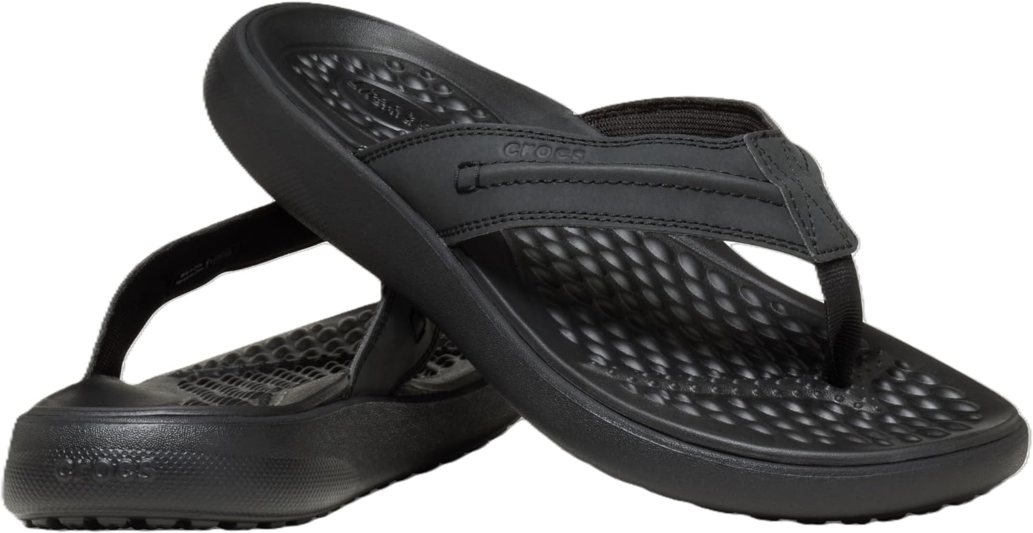 Detalle 2 de Crocs Men Flip, Yukon Vista II LR Flip in Black/Black (UK 7) – a practical, everyday slip-on