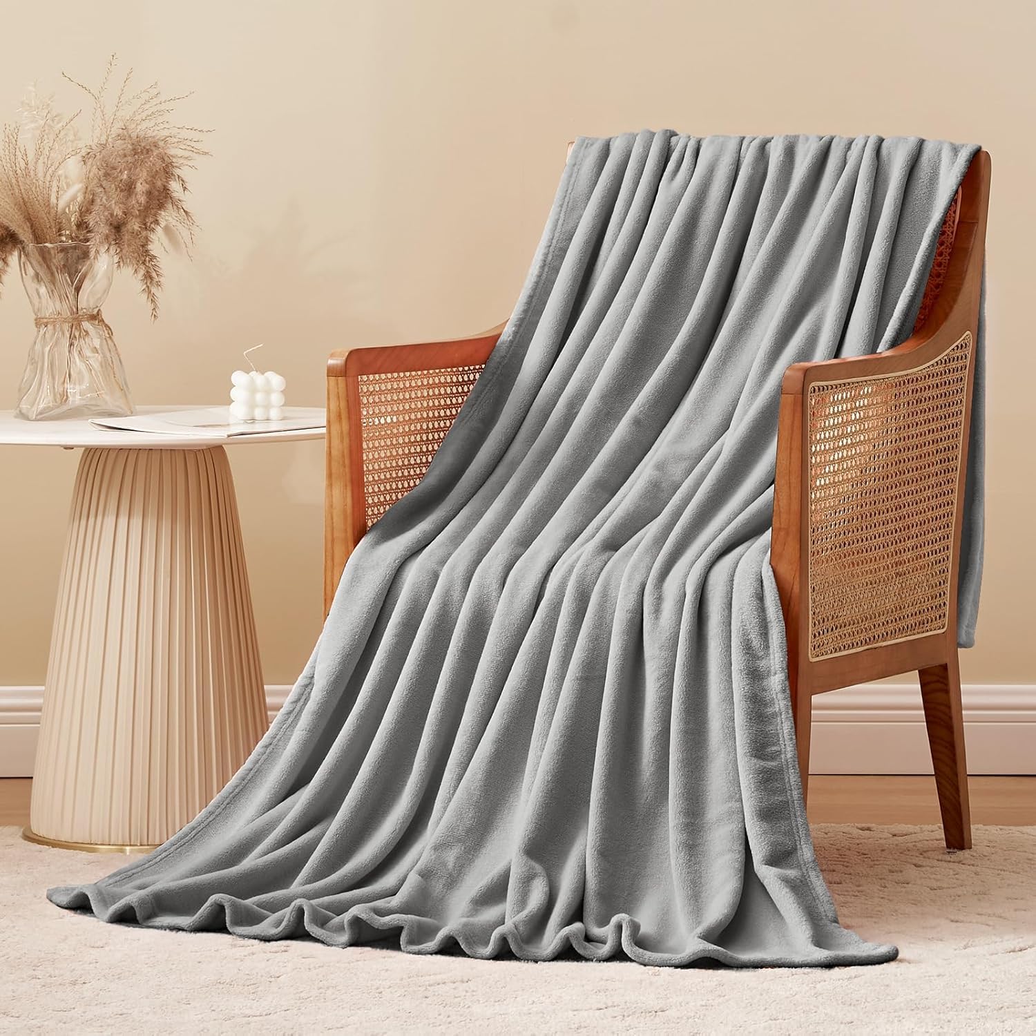 Detalle 2 de Aisbo Fleece Blanket 130x150cm cosy throw