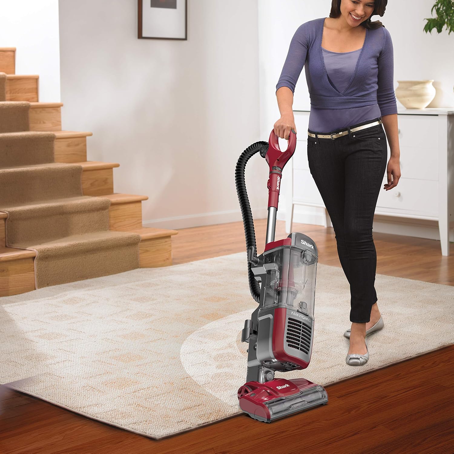 Detalle 2 de Shark Navigator Swivel Pro Complete NV150C Upright Vacuum, Red, HEPA Filter