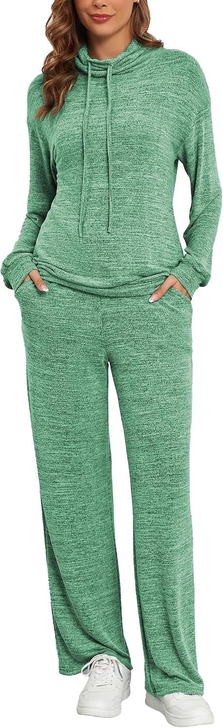 Detalle de Famulily Cowl Neck Tracksuit Set