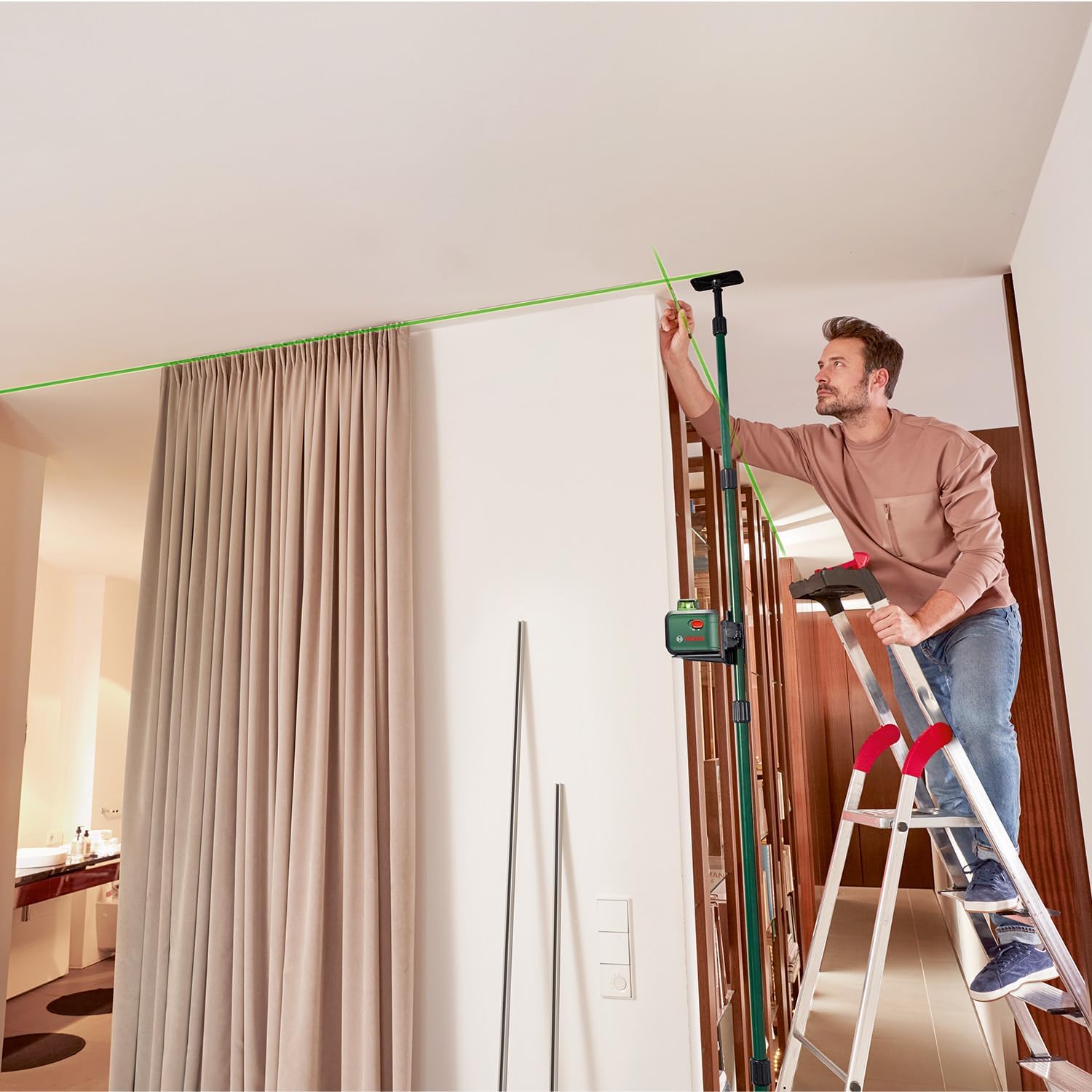 Thumbnail 6 de Bosch asta telescopica TP 320: supporto estensibile per laser e strumenti a altezza regolabile 106–320 cm