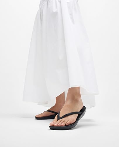 Detalle de FitFlop Women's iQushion Ergonomic Flip Flops – All Black, UK 7