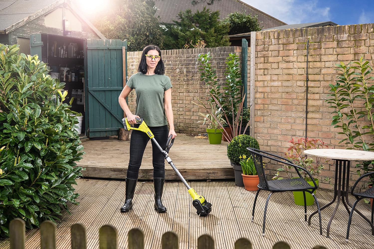 Detalle de Ryobi Patio Cleaner 18 V RY18PCB-0