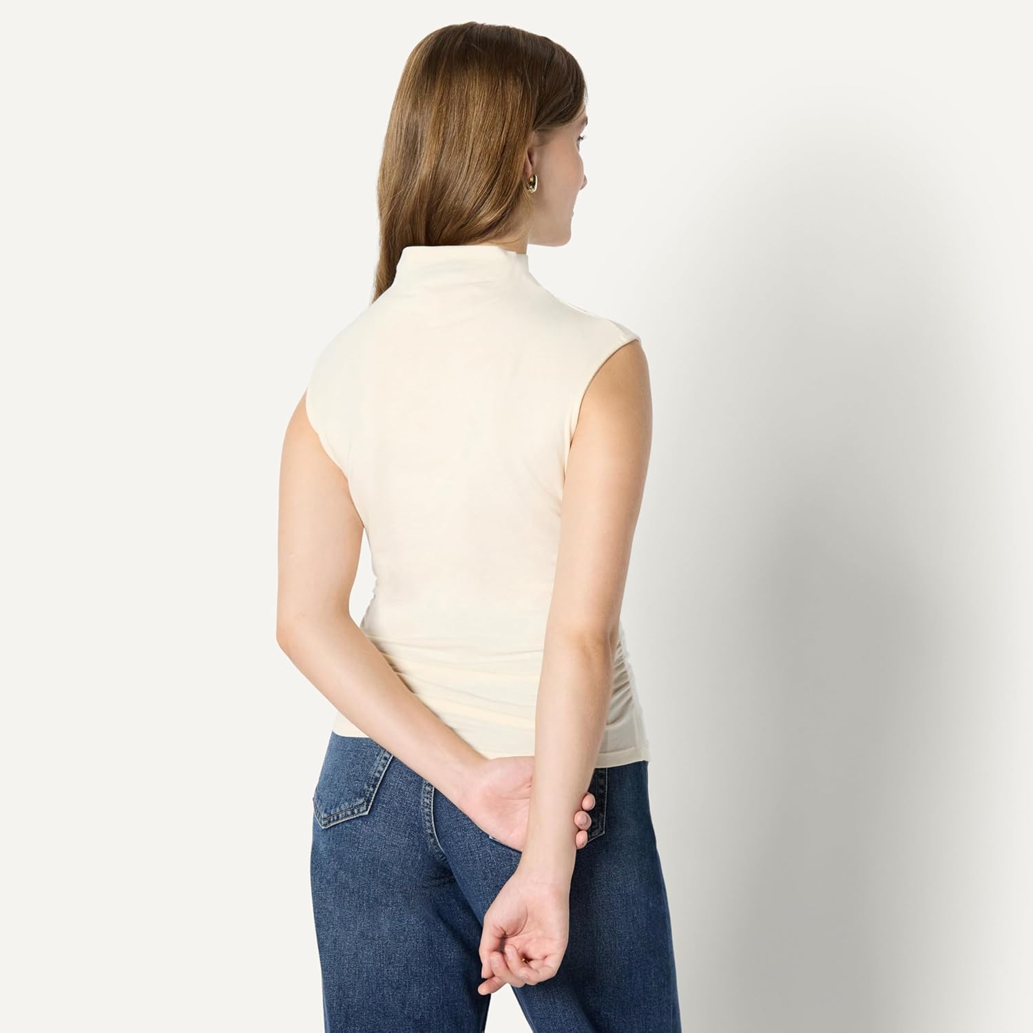 Thumbnail 1 de Amazon Essentials Women's Slim-Fit Sleeveless High-Neck Top