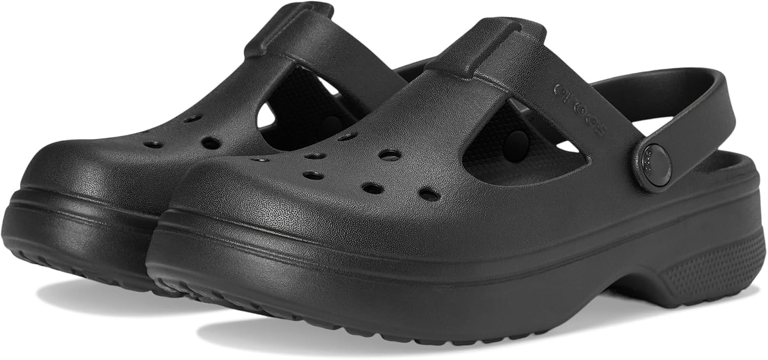 Detalle de Crocs Kids Classic Mary Jane – easy-clean clogs for everyday comfort