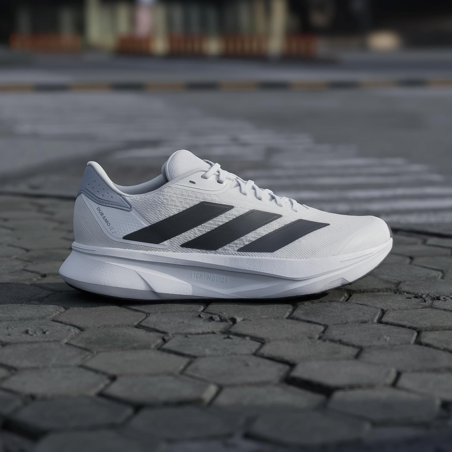 Detalle de adidas Duramo SL 2 para hombre: zapatillas de running con amortiguación LIGHTMOTION y suela Adiwear