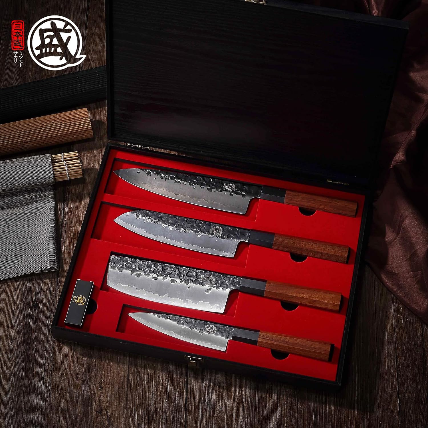 Detalle 2 de MITSUMOTO SAKARI MS-2680-IT keukenmessenset, 4 messen met houten handgrepen