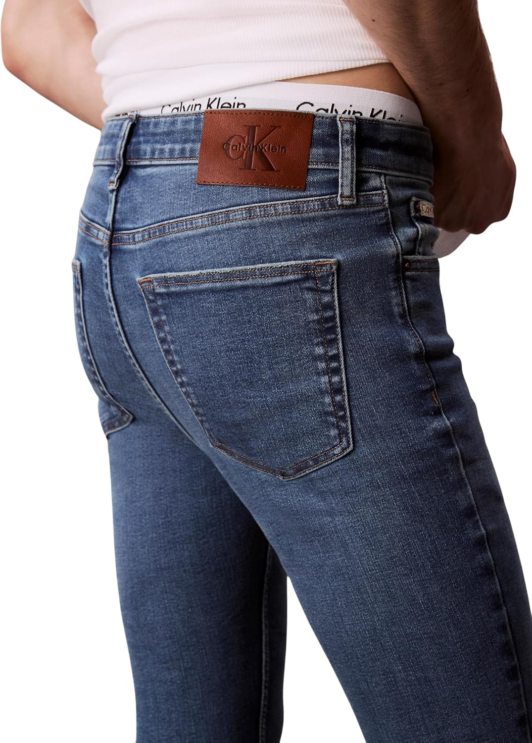 Detalle de Calvin Klein Skinny Canyon Blue Jean unisex in denim elasticizzato a 5 tasche