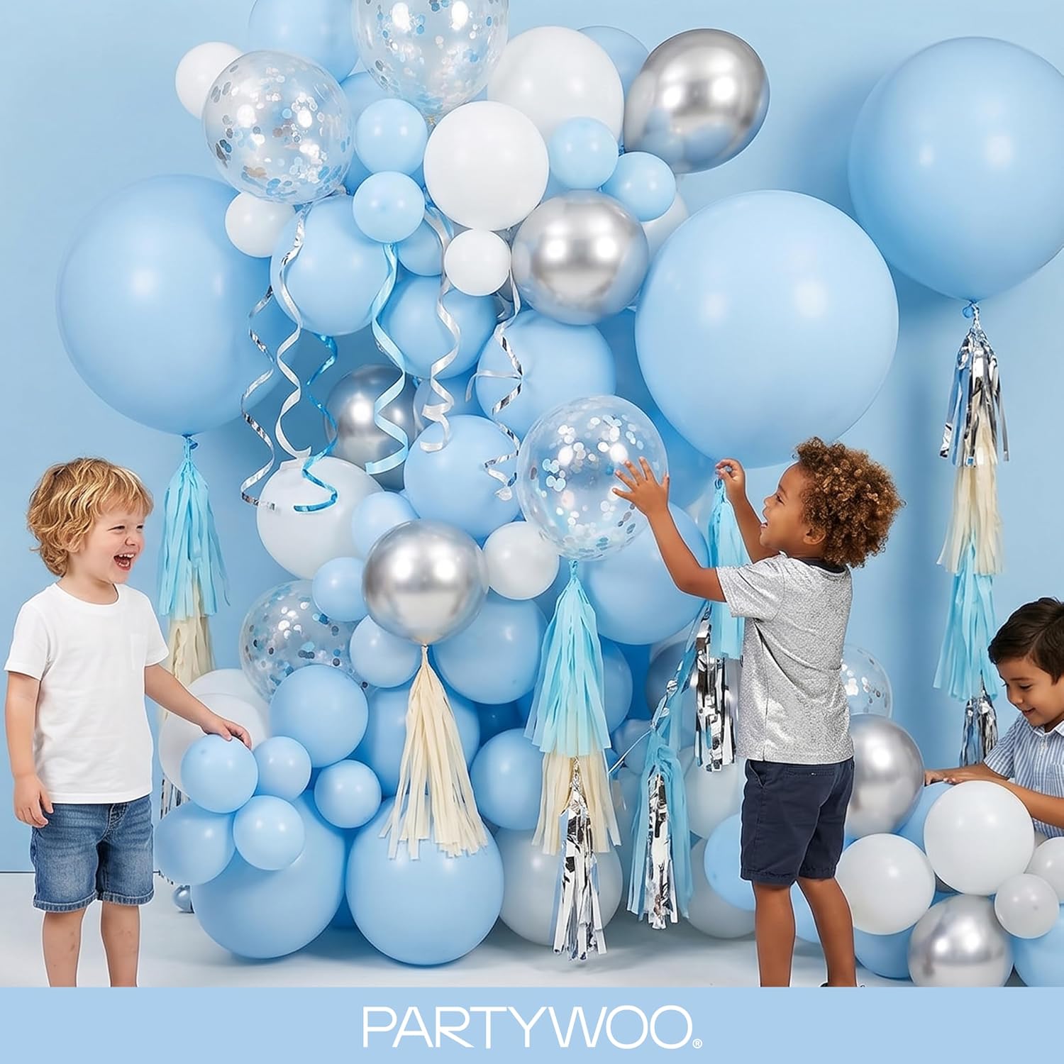 Detalle de PartyWoo Light Blue Latex Balloons 18-Inch