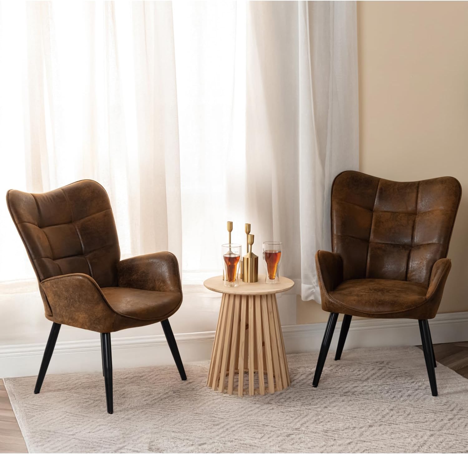 Thumbnail 5 de MEUBLE COSY Poltrona imbottita con braccioli e schienale alto in pelle scamosciata marrone