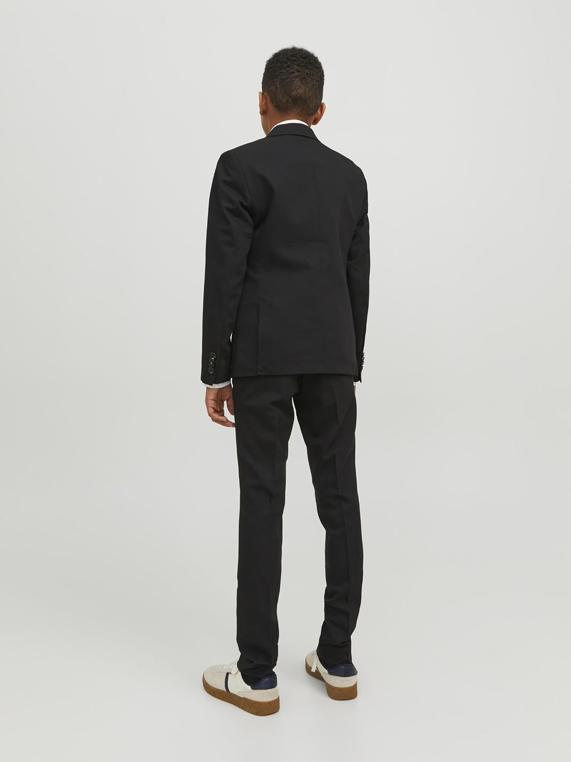 Detalle de JACK & JONES Boy JPRSOLAR Junior-Anzug: einreihiger Blazer und Hose im Extra Slim Fit