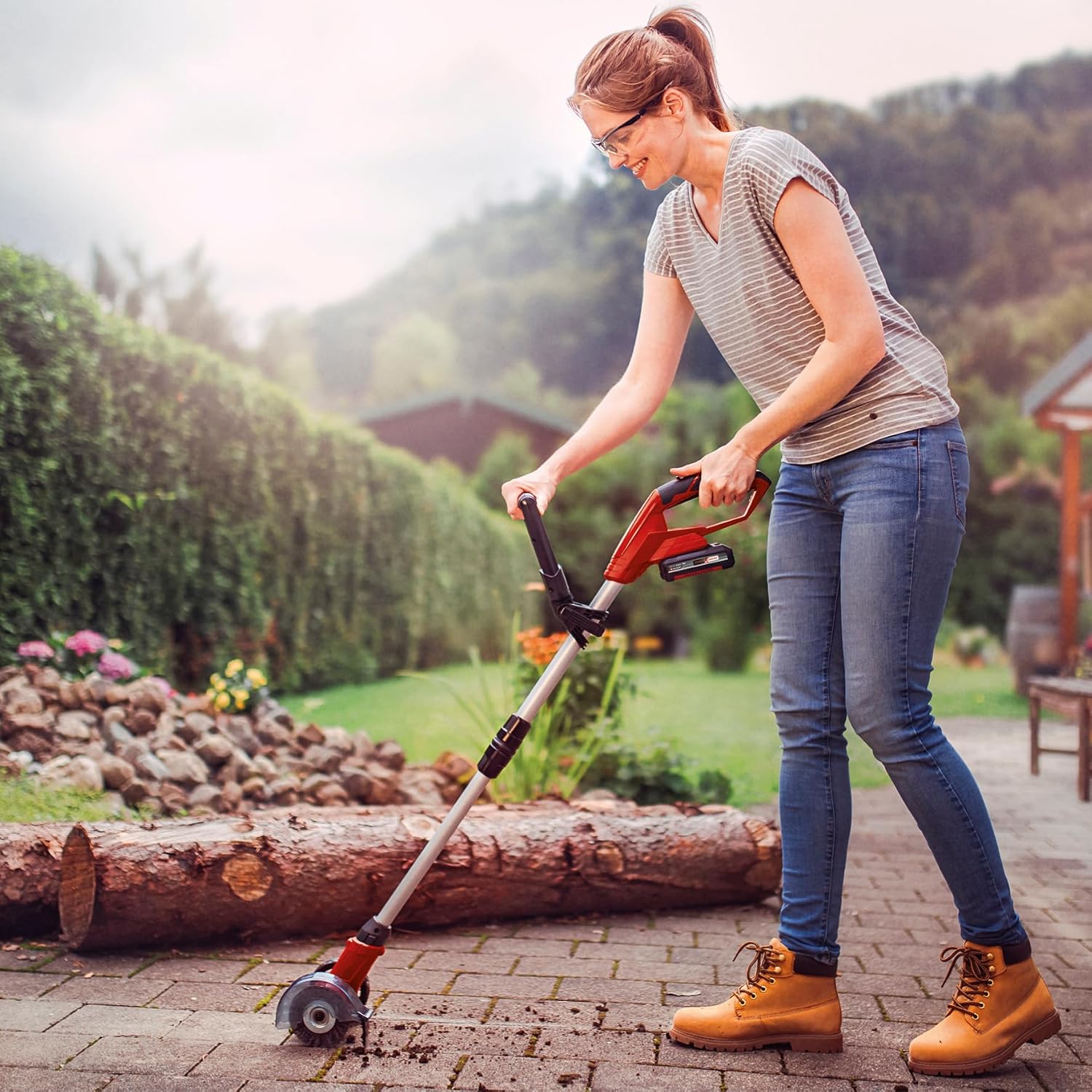 Thumbnail 3 de Einhell GC-CC 18 Li Cordless Patio Cleaner with Battery and Charger