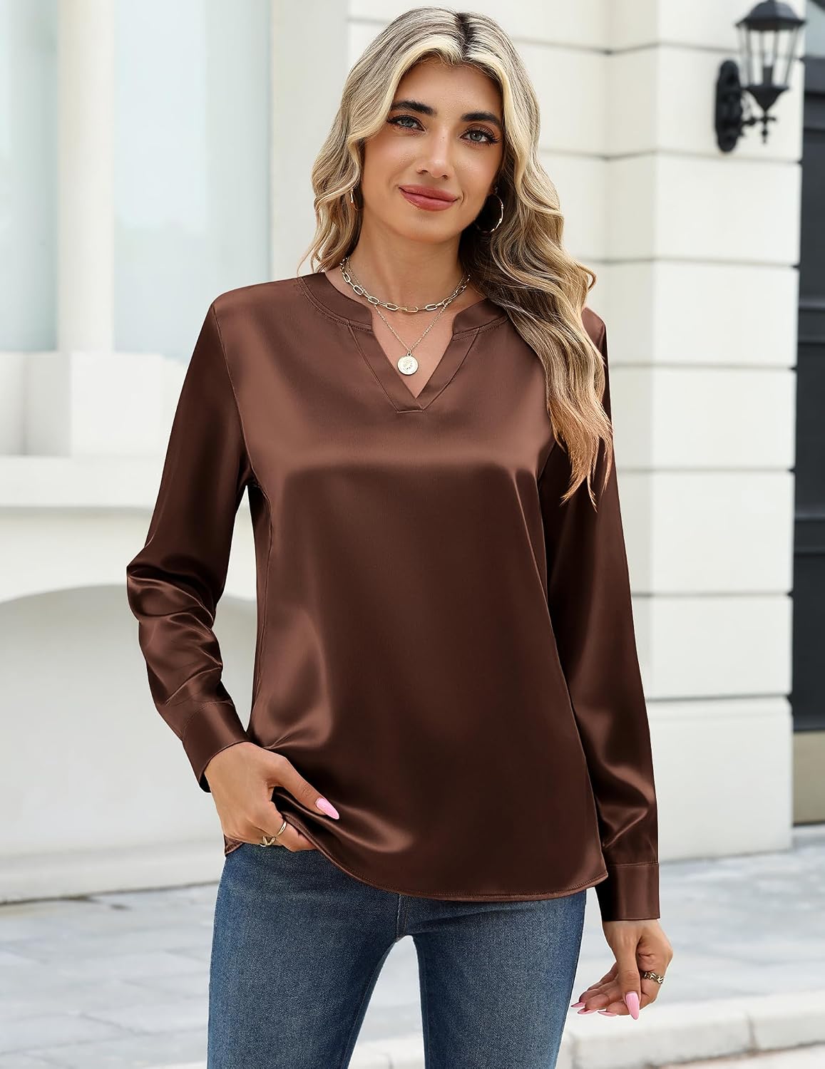 Detalle 2 de Zeagoo Satin Blouse for Women, Long Sleeve V-Neck Top with Button Cuffs