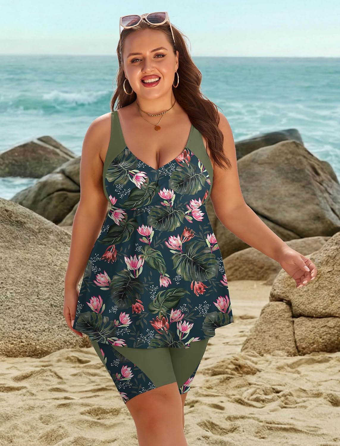 Detalle 2 de Arolina Plus Size Modest Tankini with Shorts – Two-Piece Swimsuit for Full Figure