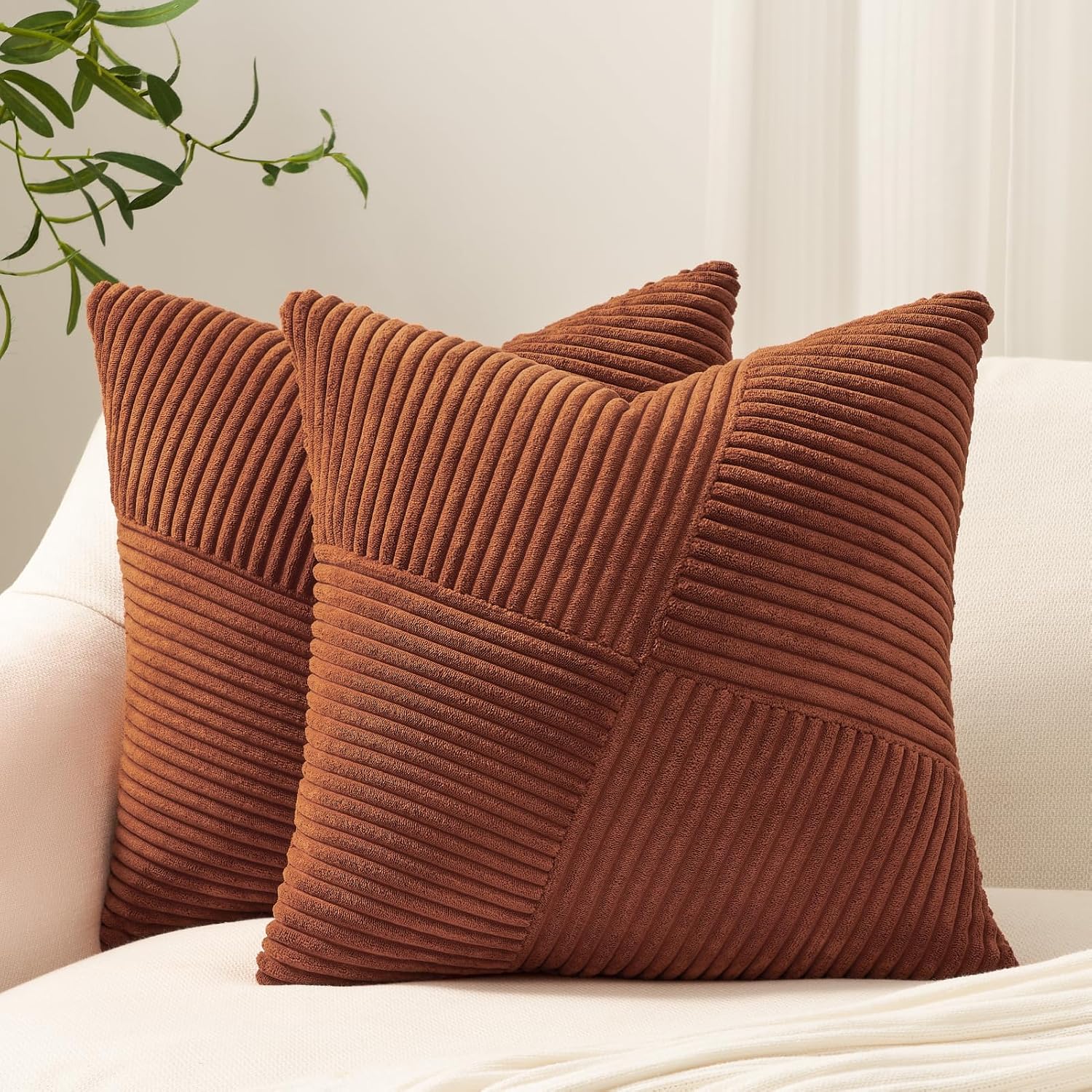 Detalle de Topfinel Kissenbezug 50x50 Herbst Karamell Orange/Rost im 2er-Set – Kordsamt mit Streifenmuster