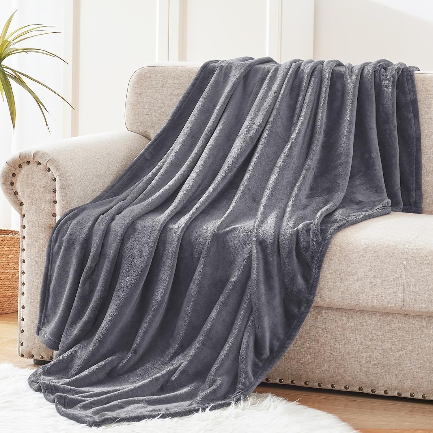 Thumbnail 2 de Exclusivo Fleece Throw Blanket, 50x70 Inches