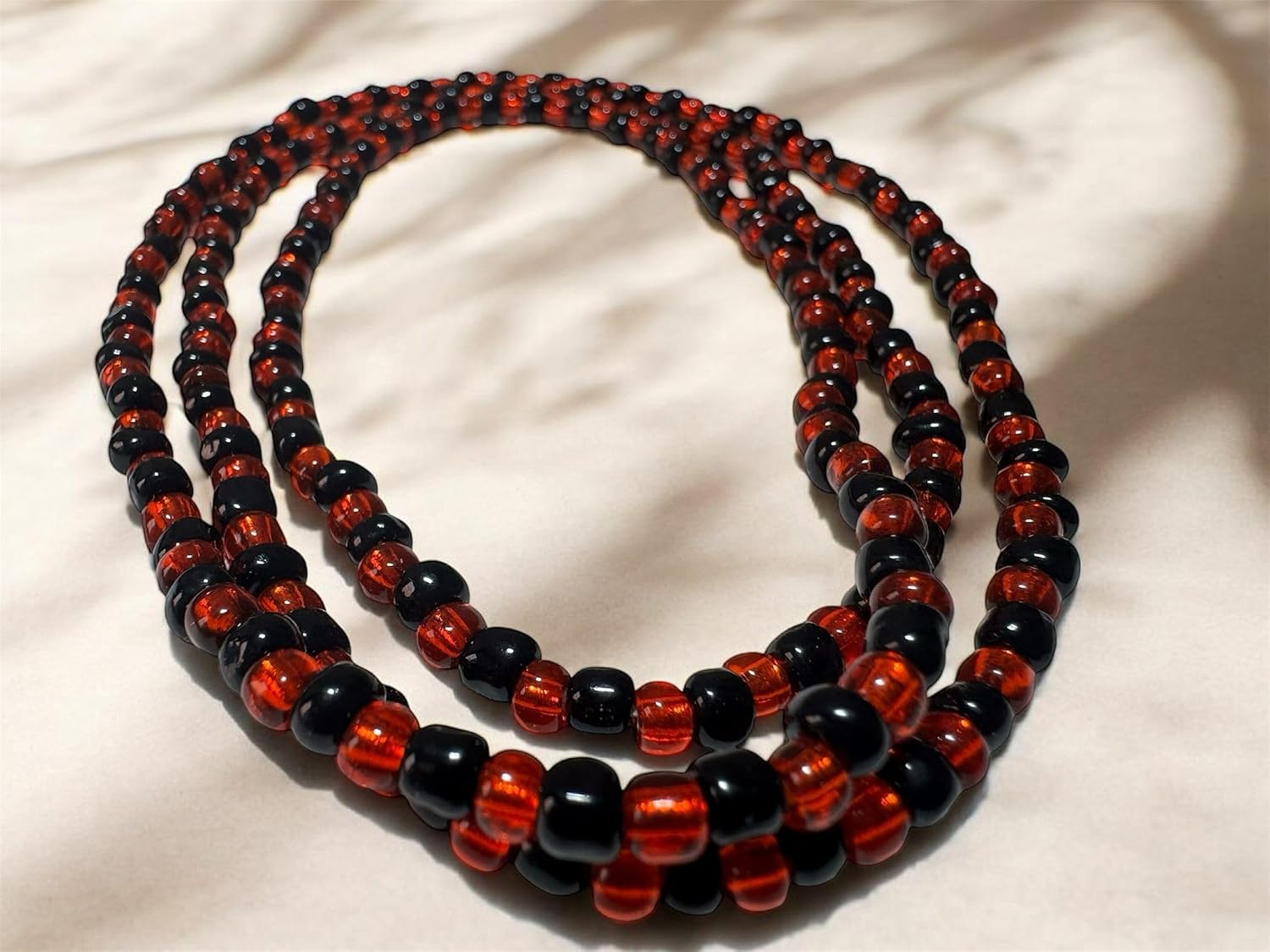 Detalle de Collar Elegguá (Eleke) 40 cm