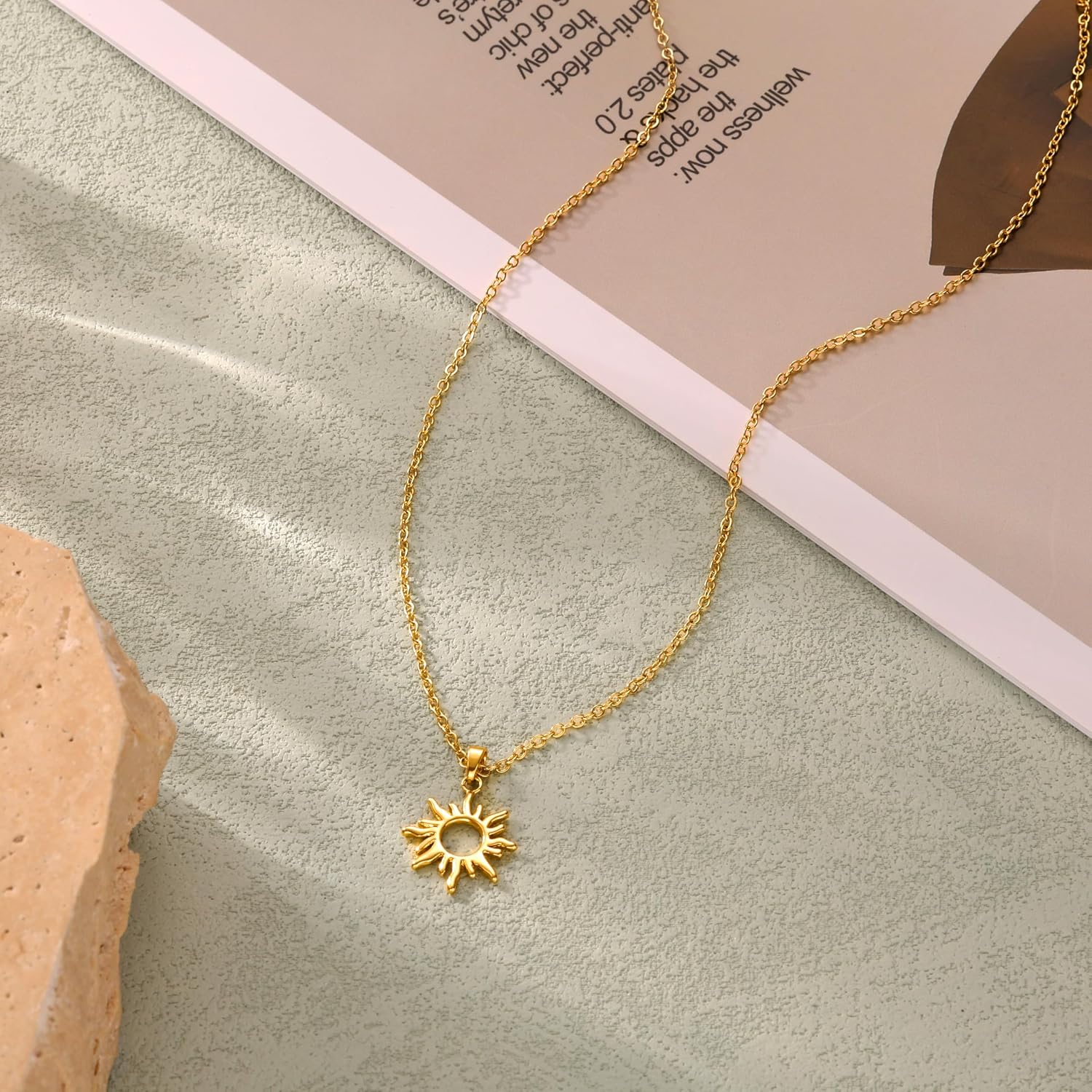 Detalle de Tewiky Sonne Kette Damen – 14K Gold vergoldet/ Silber Layering Halskette mit Sonnenanhänger