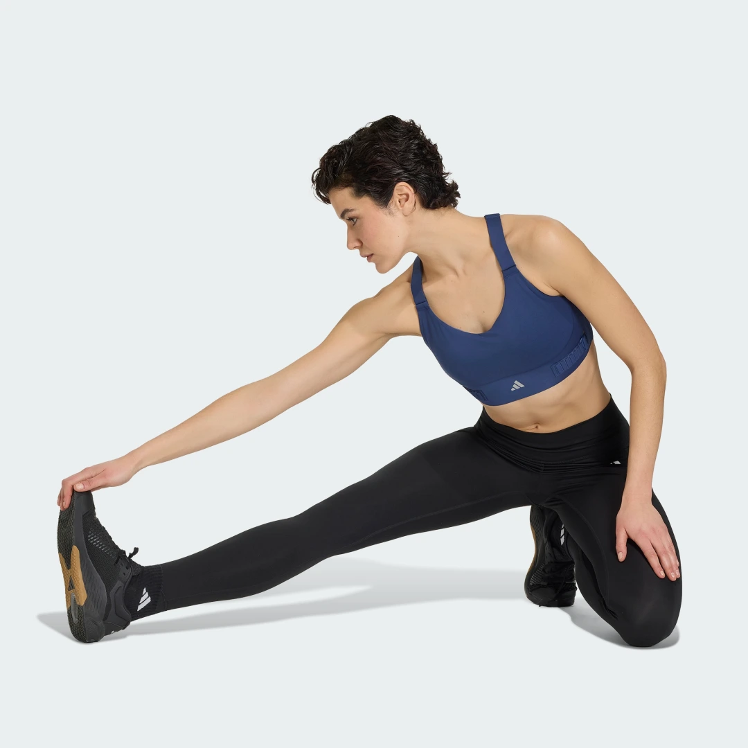 Detalle de Sujetador FastImpact Luxe Run High-Support de Adidas (Azul) – soporte alto para running