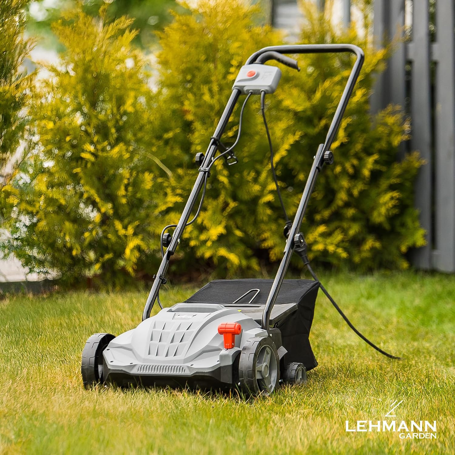 Detalle 2 de LEHMANN Alyssum Scarificatore Arieggiatore Elettrico 2 in 1, 1500 W, 32 cm, 30 L