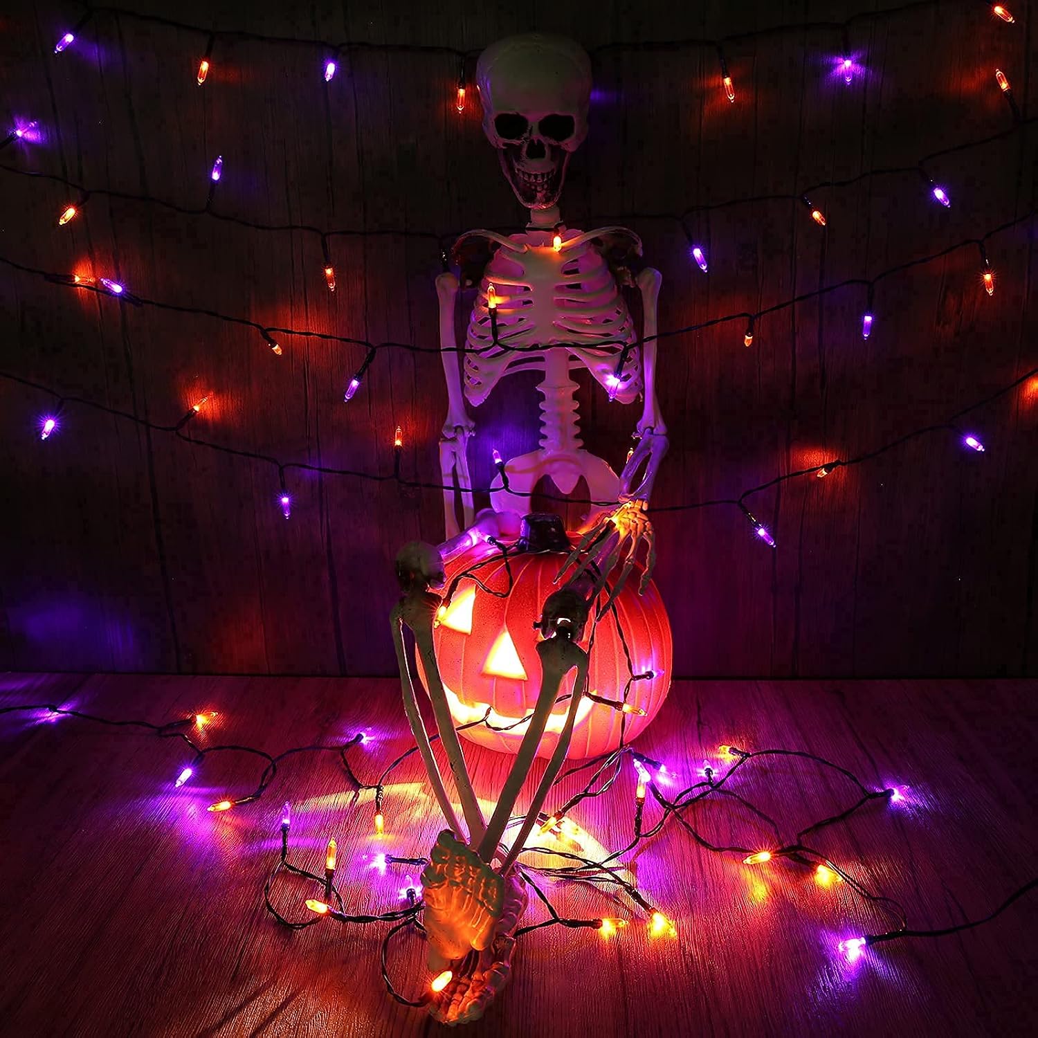 Detalle 2 de Joomer Battery-Operated Halloween String Lights, 33 Feet, 100 Orange and Purple LEDs