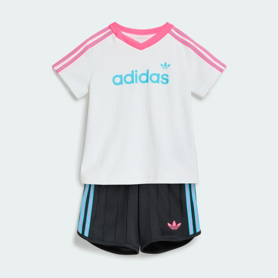 Detalle de Conjunto de camiseta y pantalón corto Pinstripes Sprinter de Adidas (Blanco)