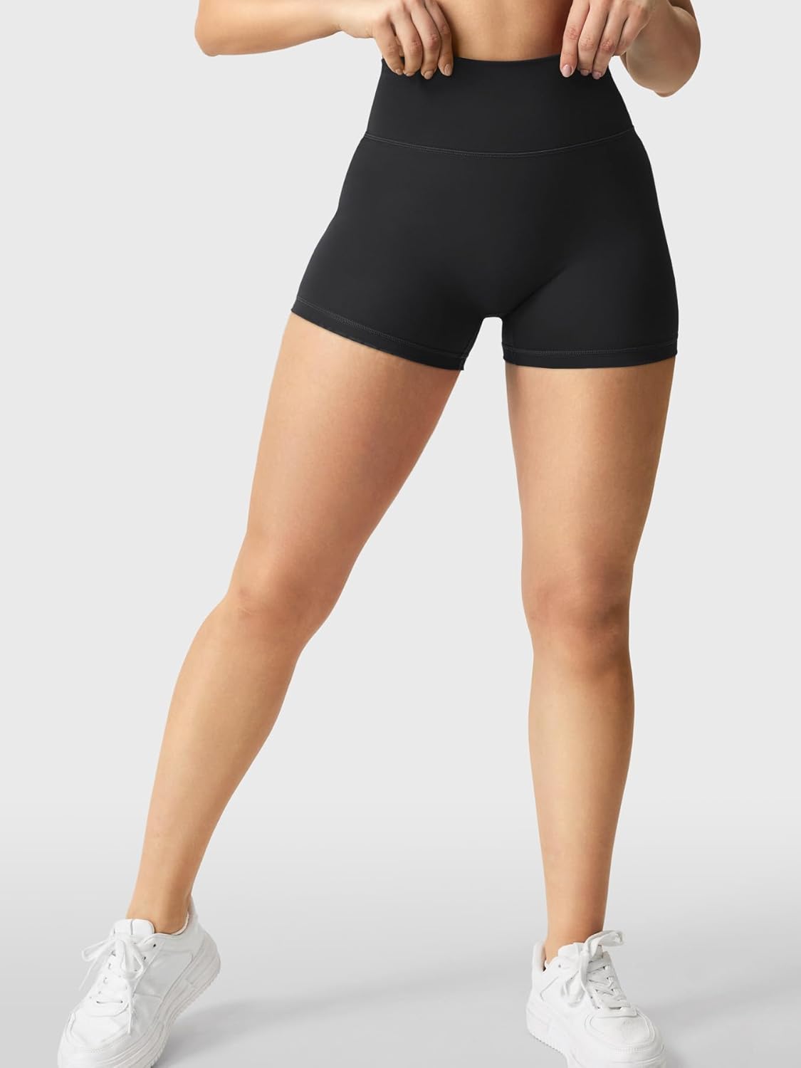 Thumbnail 4 de YEOREO Women's Biker Shorts 2.5" No Front Seam: High-Withed Scrunch Workout Shorts for Training