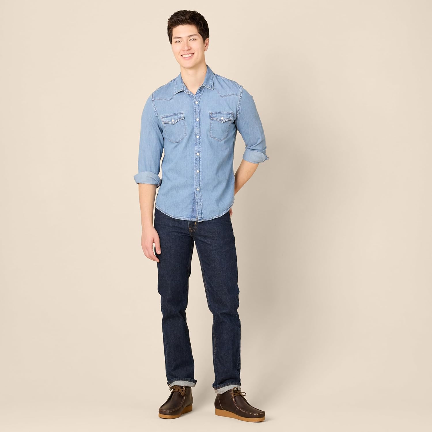 Thumbnail 4 de Herren Slim-Fit Jeanshemd mit langen Ärmeln und Druckknöpfen – Amazon Essentials