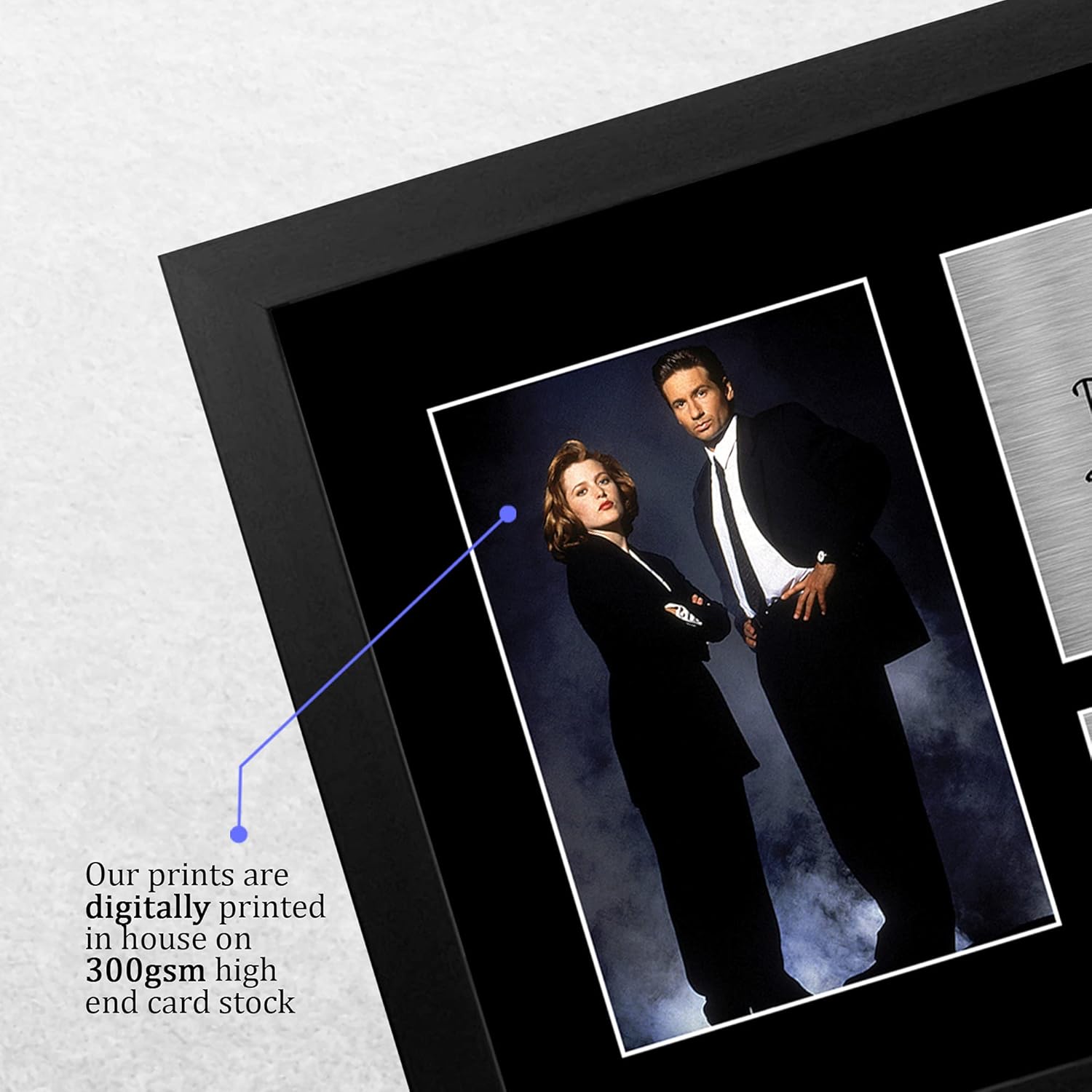 Thumbnail 3 de HWC Trading The X-Files signed framed A4 print featuring Gillian Anderson & David Duchovny