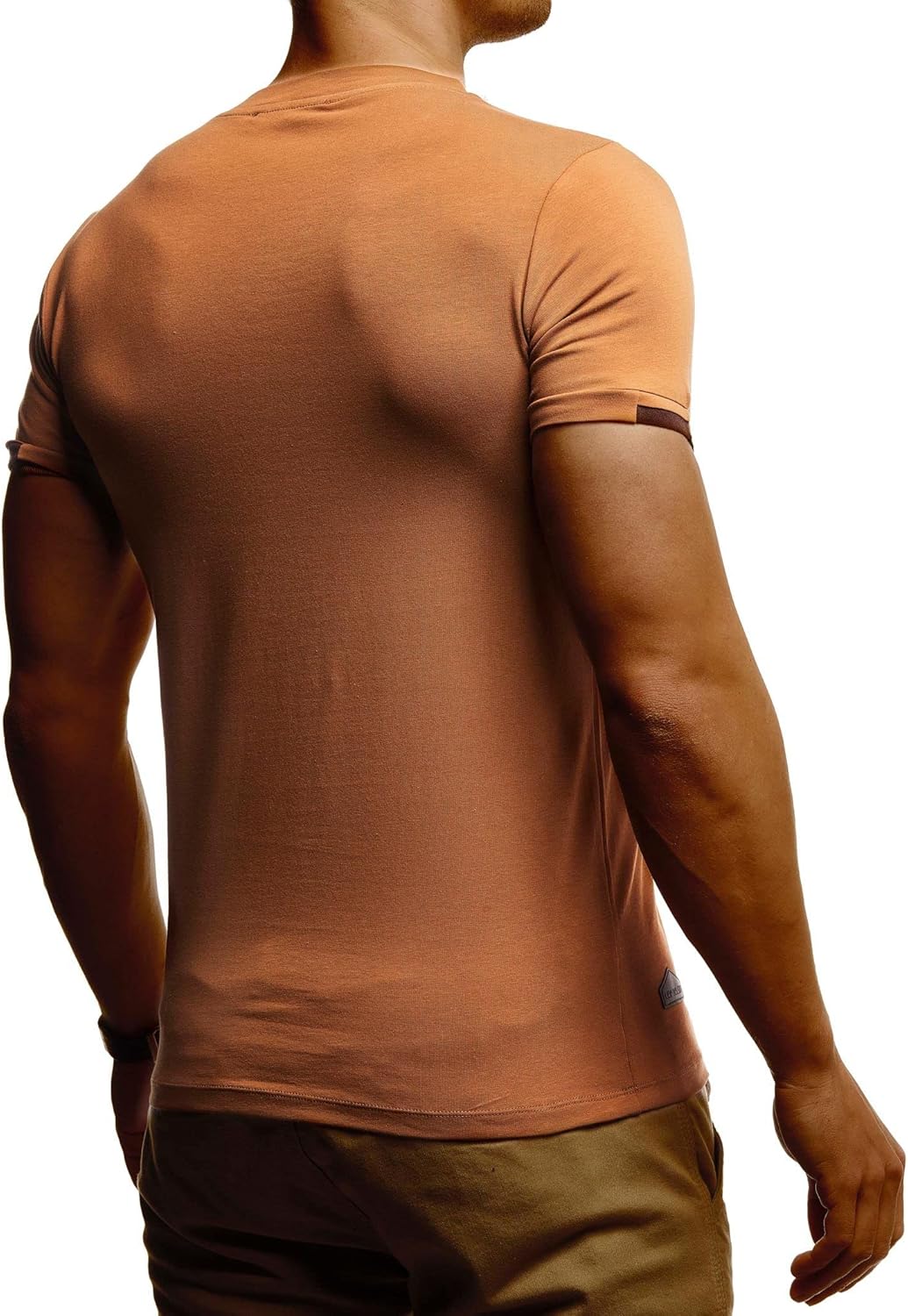 Detalle de Leif Nelson LN1355 : T-shirt à manches courtes et col en V pour homme, coupe ajustée